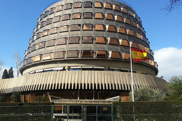 Hipotecas: Rivas presenta recurso ante el Constitucional